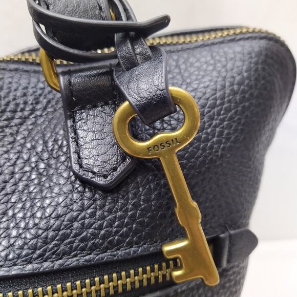 Fossil Black Pebbled Leather Front Pocket Zipper Closure Satchel Shoulder Bag - Picture 4 of 16